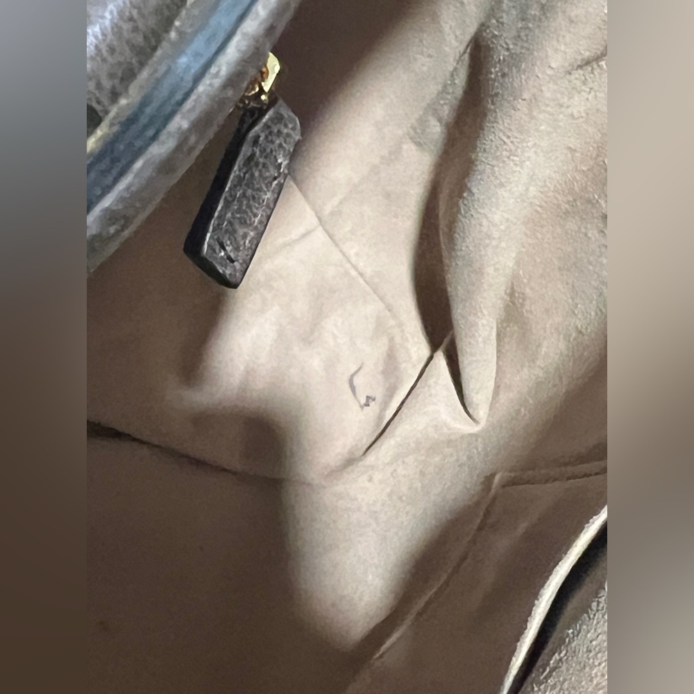 GUCCI OPHIDIA GG MEDIUM TOTE - Picture 6 of 11